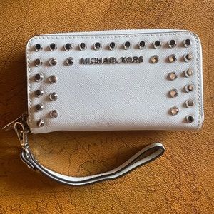Michael kors wristlet
